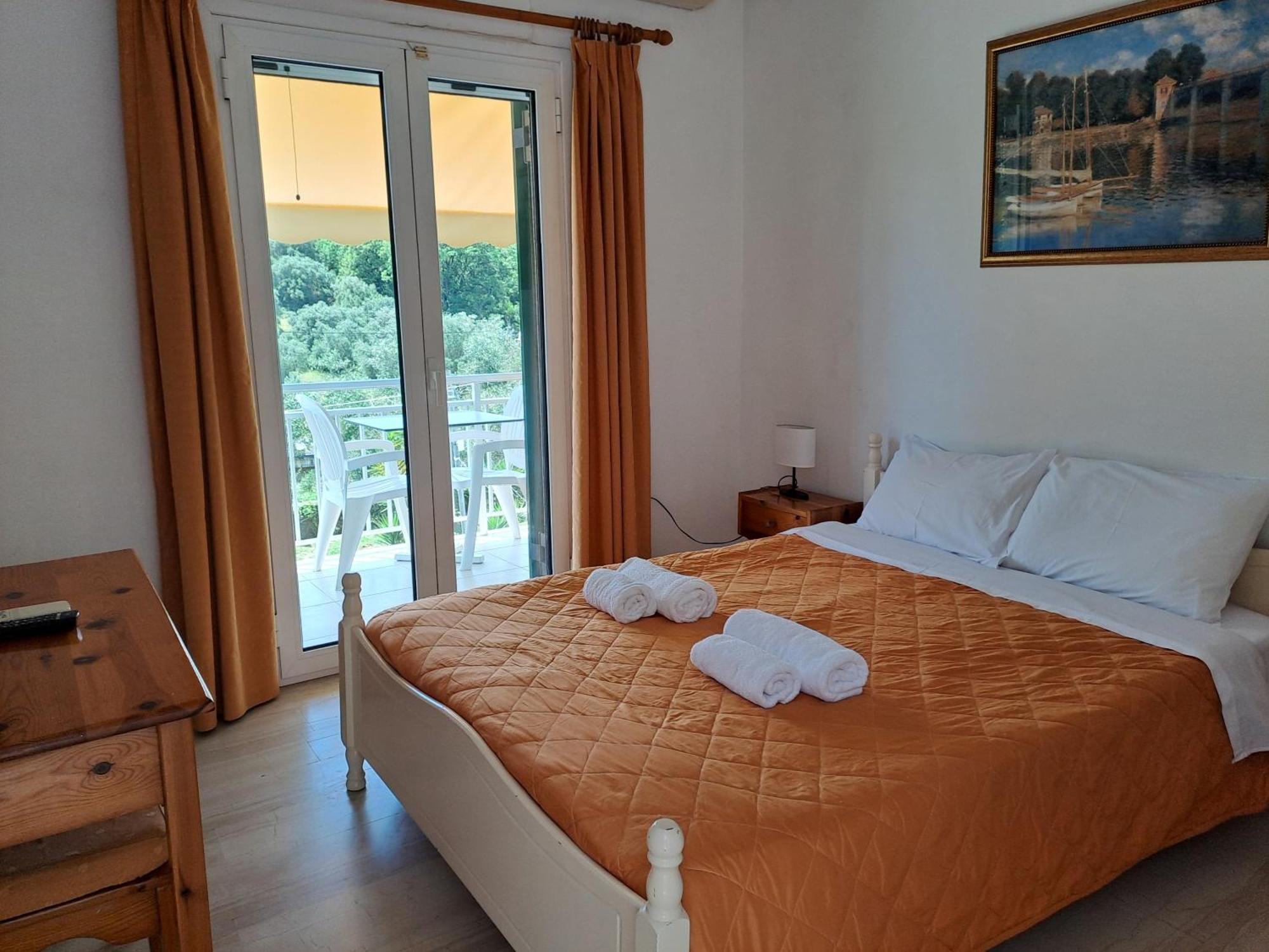 Evridiki Apartments เมซอนกิ ภายนอก รูปภาพ