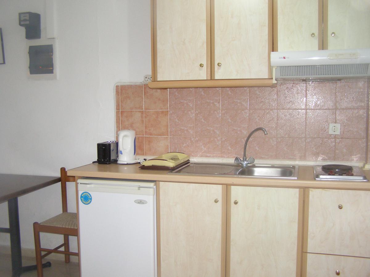 Evridiki Apartments เมซอนกิ ภายนอก รูปภาพ